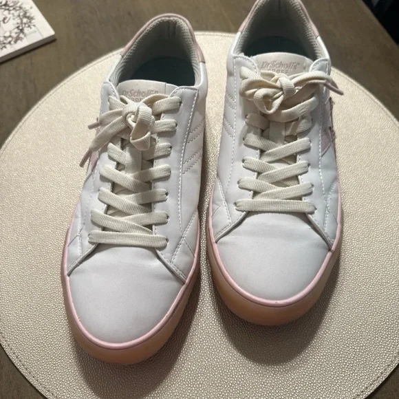 Dr. Scholl's Cream and Pink Sneakers - Picture 3 of 8